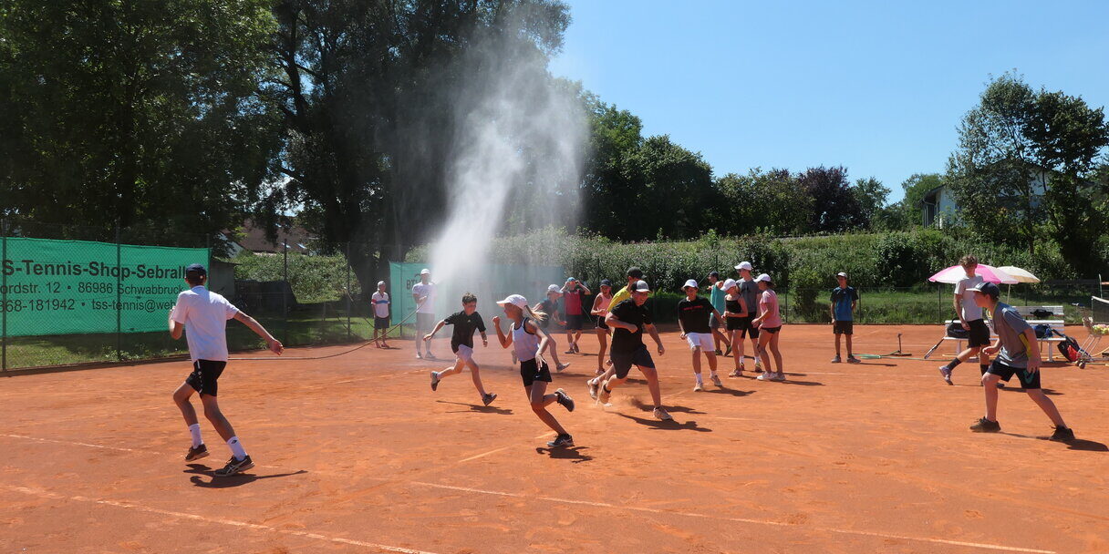 Tenniscamp_2022-Wasserspaßs